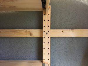 IKEA IVAR Regal Hack - Befestigung an der Leiste